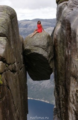 Любимые стихи. Иллюстрируем - kamen.jpg